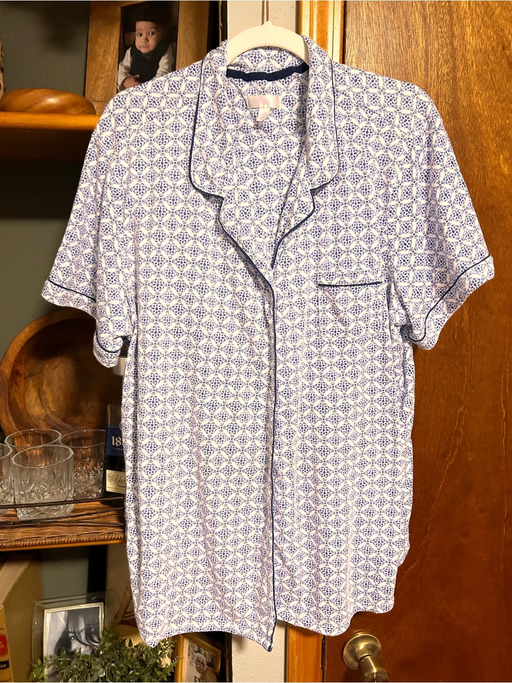 Secret Treasures White and Blue Printed Short-Sleeve Pajama Top